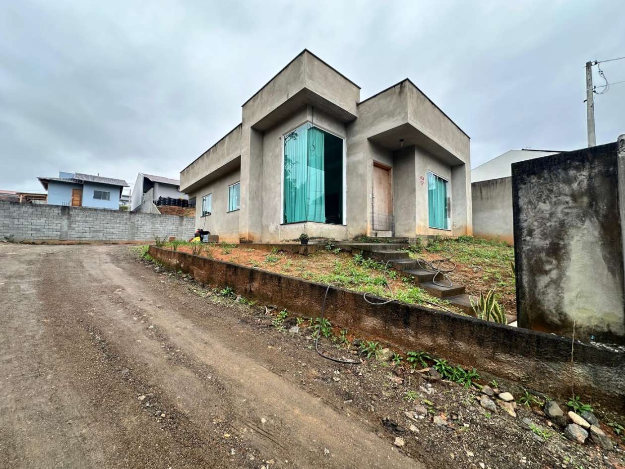 Casa para Venda em Indaial, João Paulo II, 2 dormitórios, 2 suítes, 2 banheiros - foto 1