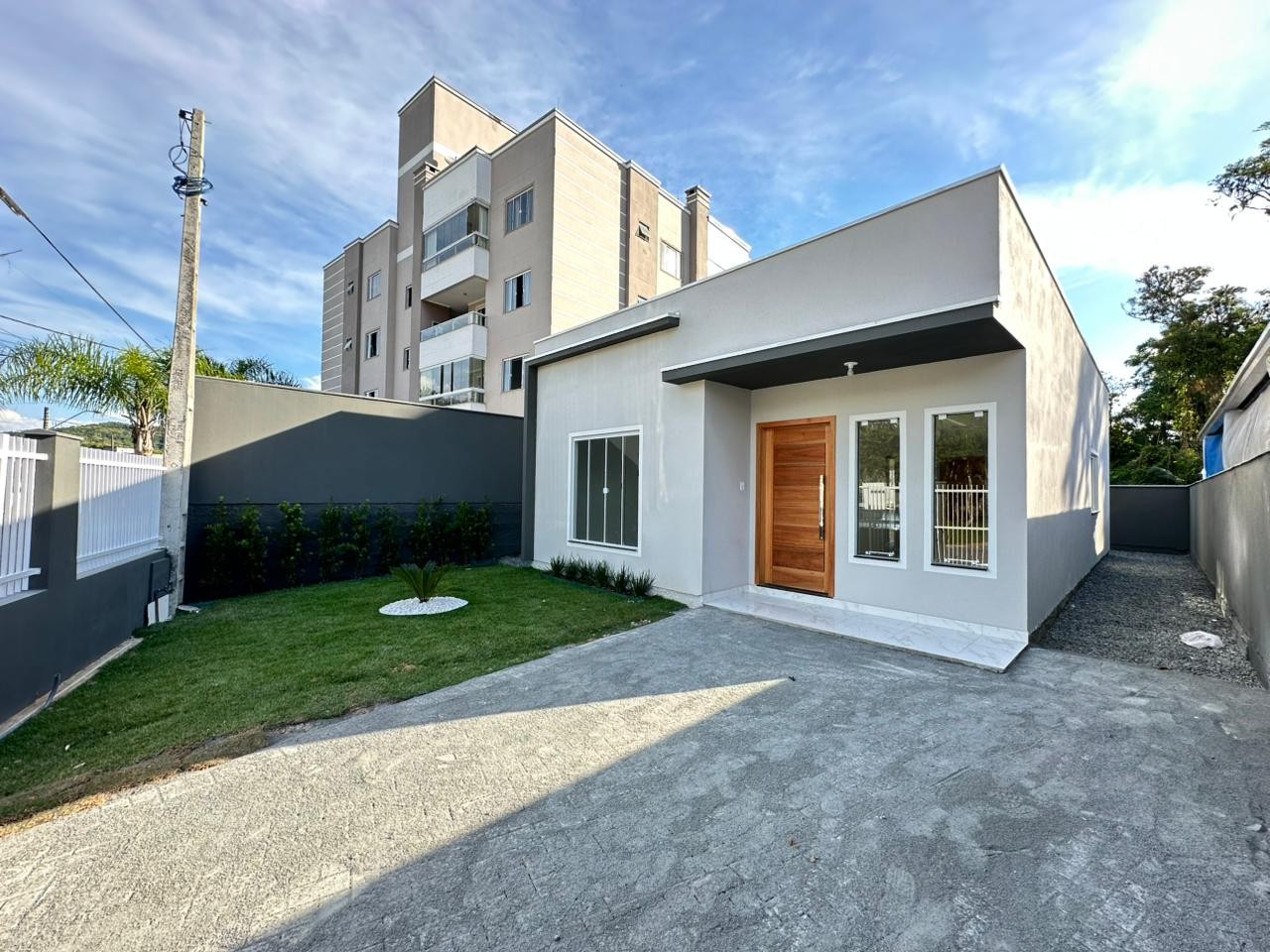 Casa para Venda em Indaial, Carijós, 3 dormitórios, 1 suíte, 2 banheiros — foto 2